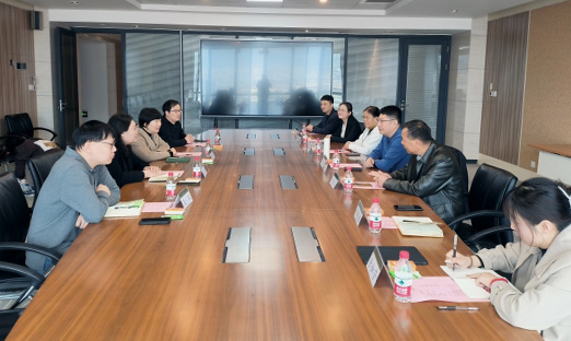 山农大与尊龙凯时控股泰山论剑，配合前进