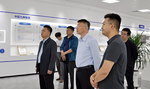 青岛海高都会开发集团、优势资源一行来访交流