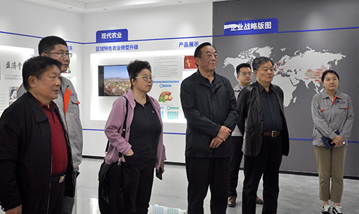 十二届天下政协经济委员会驻会副主任石军、十三届天下政协学习和文史委副主任孙庆聚一行向导莅临尊龙凯时旅行指导，助力尊龙凯时生长